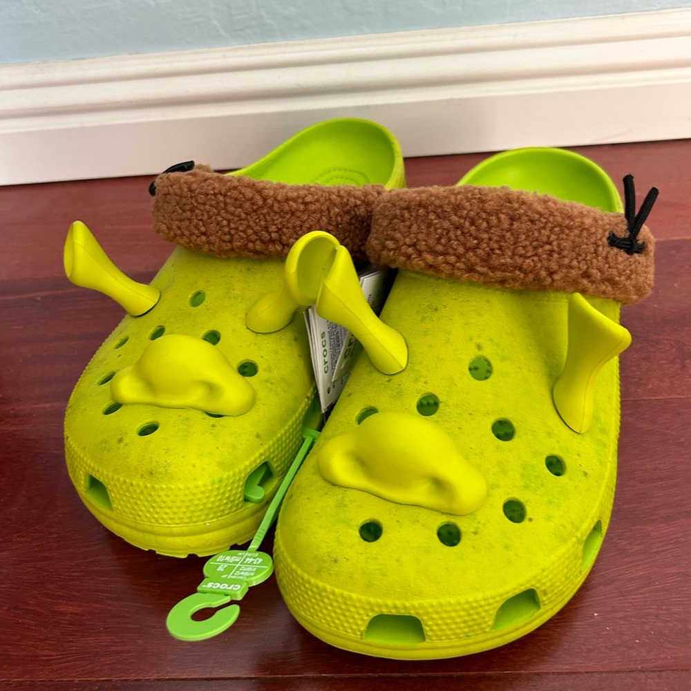 shrek crocs clogs mens 10 womens 12
